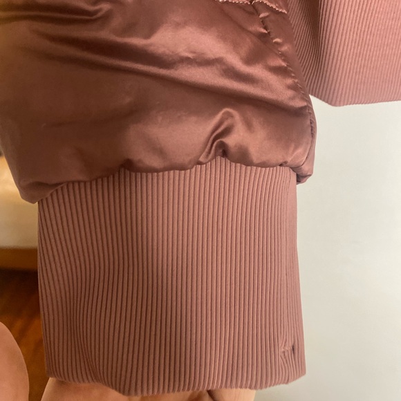 LULULEMON JACKET | Dusty Rose Bomber Size 4 - Picture 4 of 15